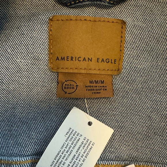 Women’s American Eagle Strigid Classic Denim Jacket - Picture 5 of 5